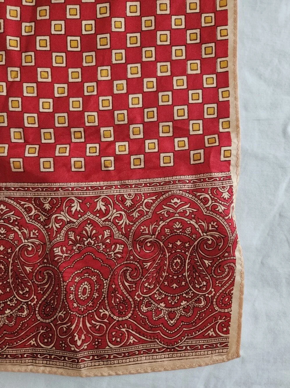 VTG ROBINSON & GOLLUBER Red Geometric Micro Diamond Paisley Border Scarf | SZ 35